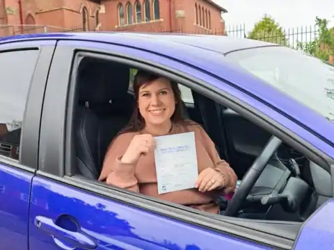 Claire, automatic driving instructor in Worcester